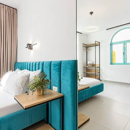 Deja Blue Triple, Parking And Balcony 103 - Drymades - Santorini Dhërmi